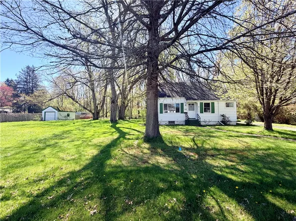 43 Hampton Rd, Elmira, NY 14904