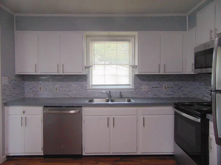 5334 Maryland Dr — Photo 21