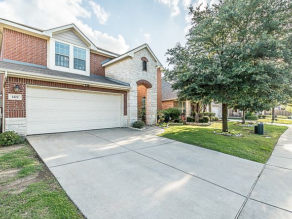 2nd image of 1422 Sparrow Dr