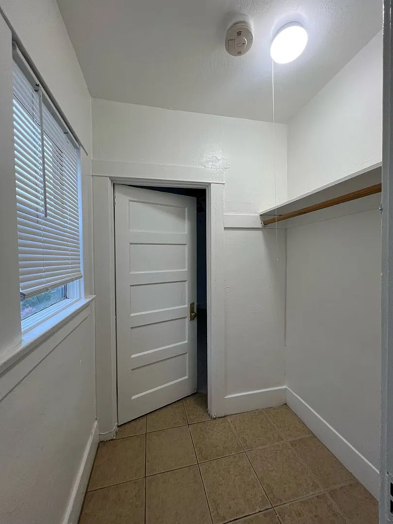 1 bed, 1.0 bath, 700 sqft, $1,750 — Photo 3