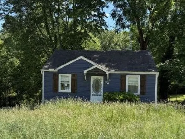 56 Chestnut Dr, Clarksville, TN 37042