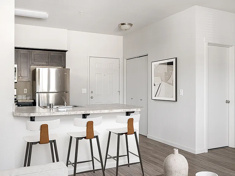 Alderbrook Apartments — Photo 3