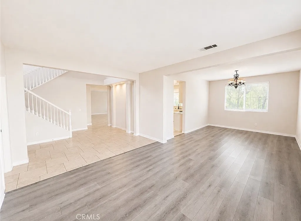 4 bed, 2824 sqft, $3,850 — Photo 3
