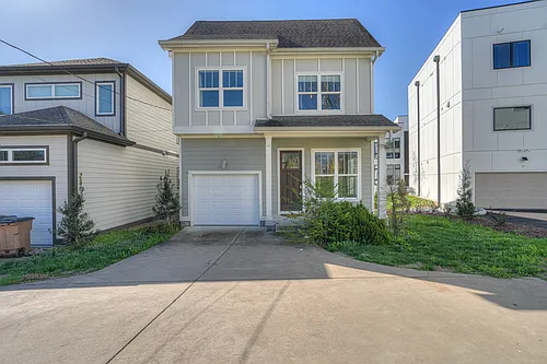 908 Youngs Ln Photo 1