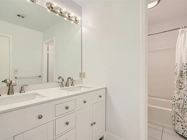 4844 Maryvale Dr — Photo 15