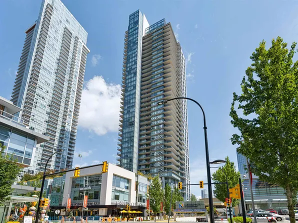 6098 Station St #1807, Burnaby, BC V5H 0H4