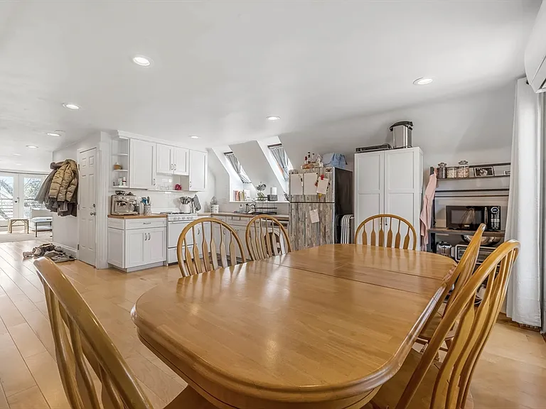 151 Magazine St #3 — Photo 19