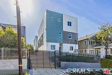 1143 1/2 Irolo St Photo 1