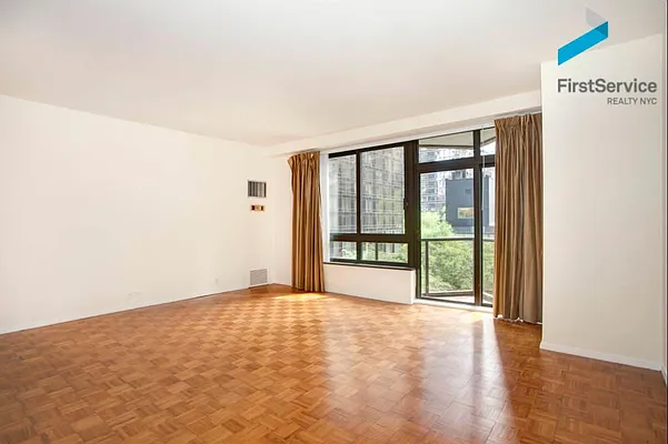 Sold by FirstService Realty (legacy) | media 17