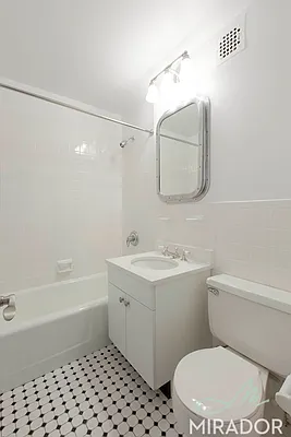 Rented by Mirador Real Estate | media 12