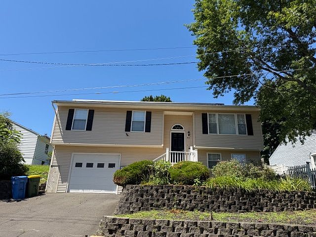 1st image of 83 Essex Ave
