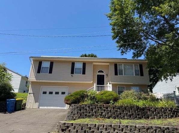 83 Essex Ave
