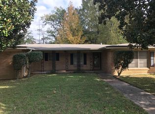 2300 Clay St, Kilgore, TX 75662