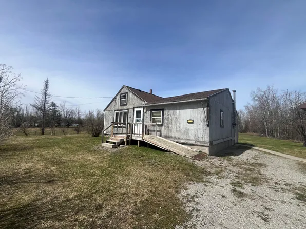 11492 Maple Lane Rd, Posen, MI 49776