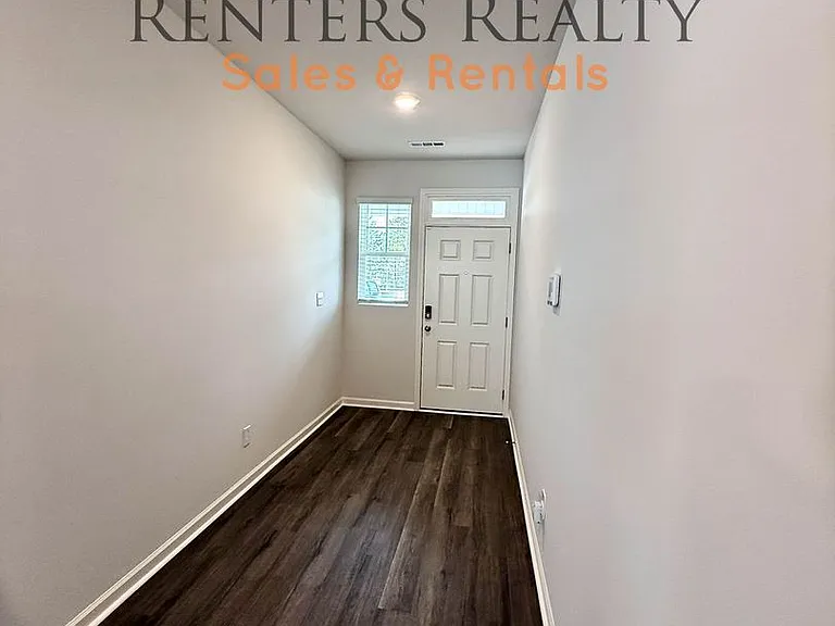 223 Maple Spring Trl — Photo 6