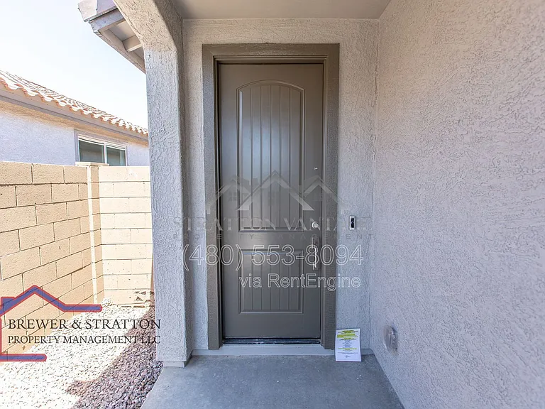 2226 E Kelly Dr — Photo 5