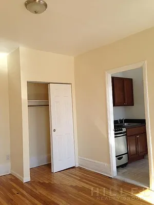 Rented by Hillel Realty Group | media 2