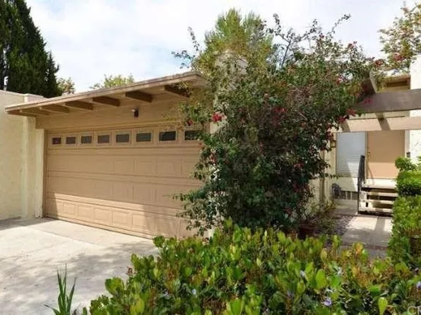 865 N Woodlawn Dr, Thousand Oaks, CA 91360
