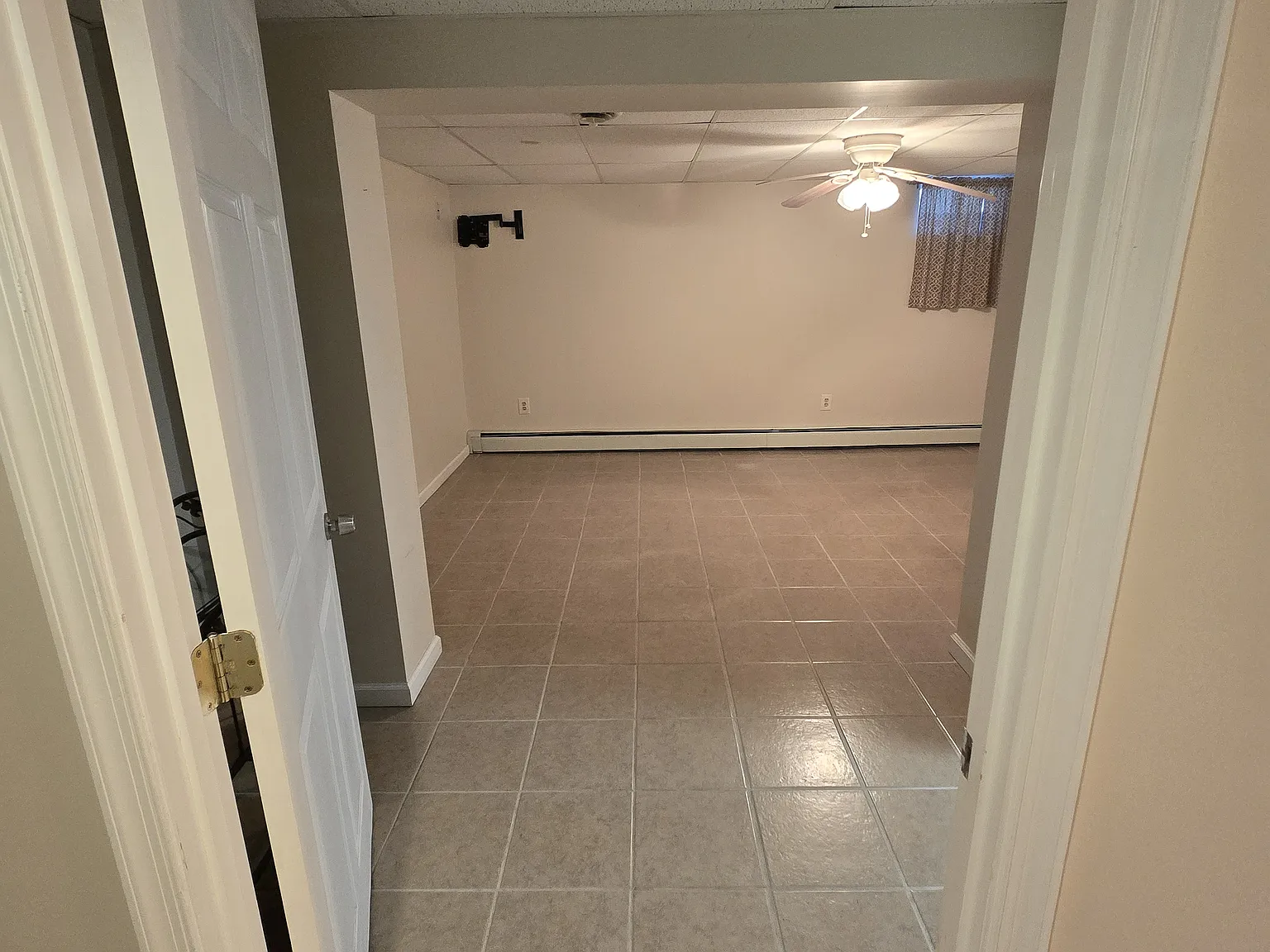 4 bed, 1110 sqft, $1,200 — Photo 3