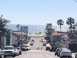 905 1/2 Monterey Blvd