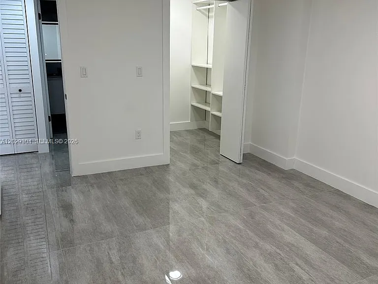5280 NW 7th St #306 — Photo 8