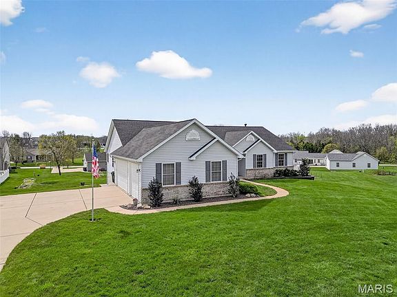4th image of 1412 Highland Park Ct