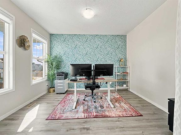 4th image of 35 E Heritage Rise
