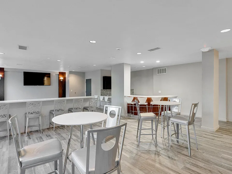 Skyline at Kessler apartments community photo