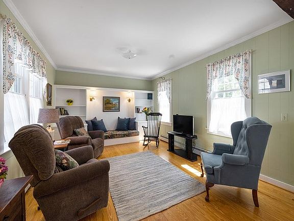 2nd image of 25 North St