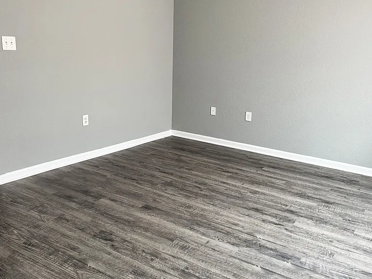 Willow Creek Townhomes — Photo 8