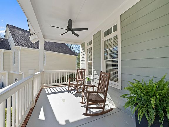 2nd image of 10009 Duval St