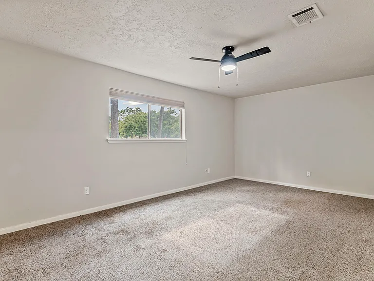 5715 Pinewood Springs Dr — Photo 25