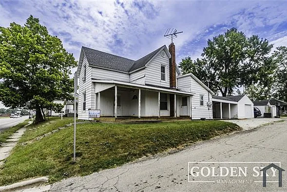 1417 W Memorial Dr #1 — Photo 1