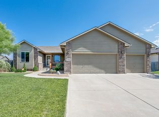 1424 E Rough Creek Rd, Derby, KS 67037