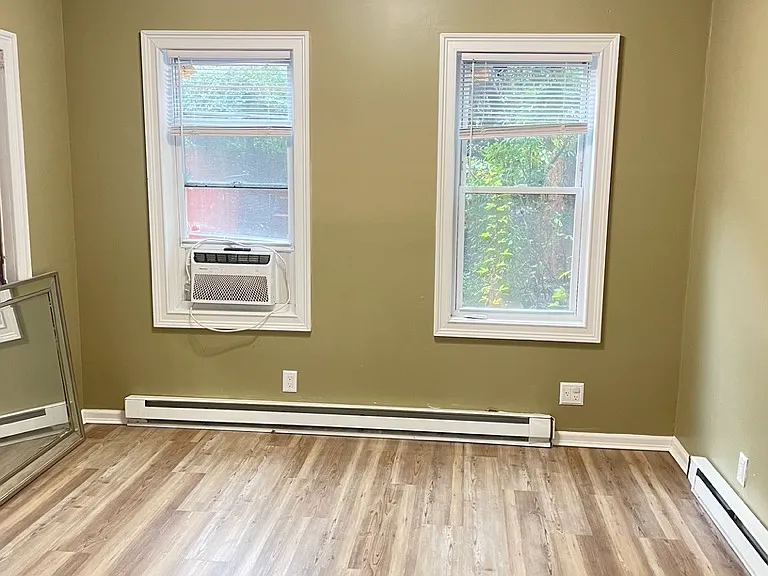 550 Putnam Ave #1 — Photo 10