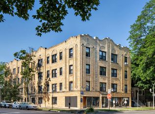 1103 W Wellington Ave APT 1, Chicago, IL 60657