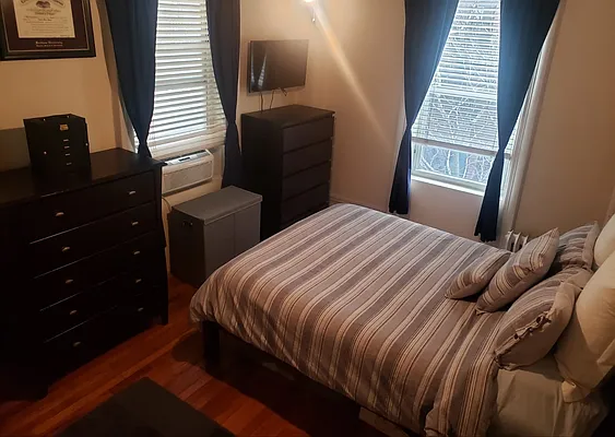 Rented by Keller Williams NYC | media 16