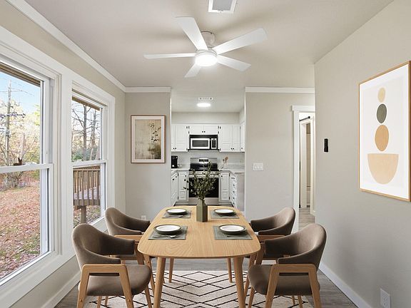 3rd image of 32 Destino Way