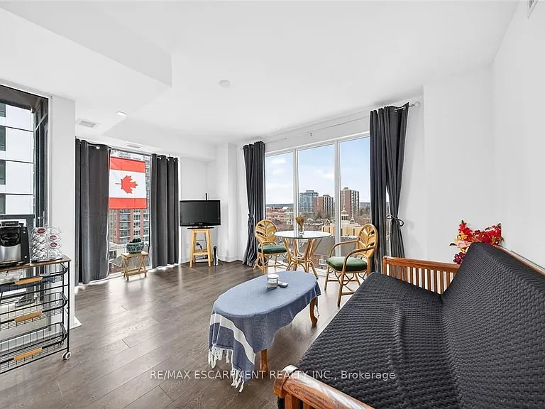 370 Martha St #710 — Photo 21