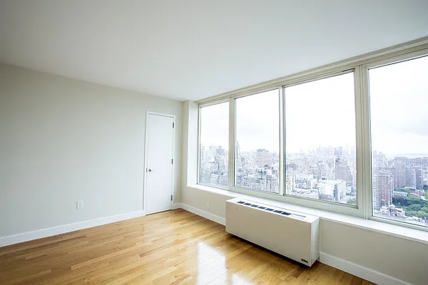 Rented by Stonehenge NYC LLC | media 19