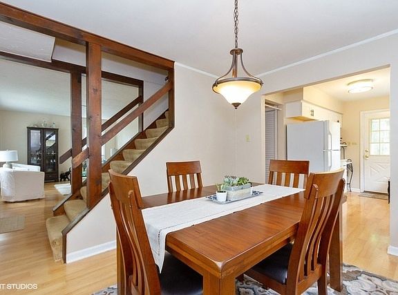 5th image of 22118 Millard Ave