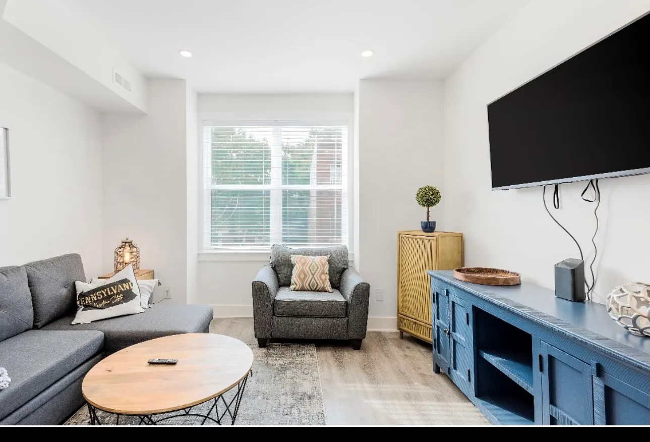 2 bed, 2.5 bath, 1500 sqft, $1,800 — Photo 4