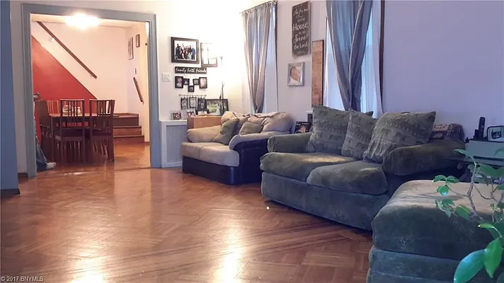 Sold by Remax Real Estate Professionals | media 15