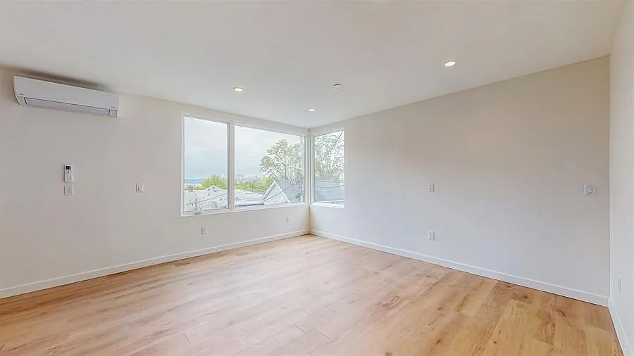 2 bed, 1600 sqft, $4,900 — Photo 4