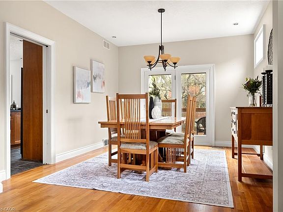 4th image of 178 Inkerman St