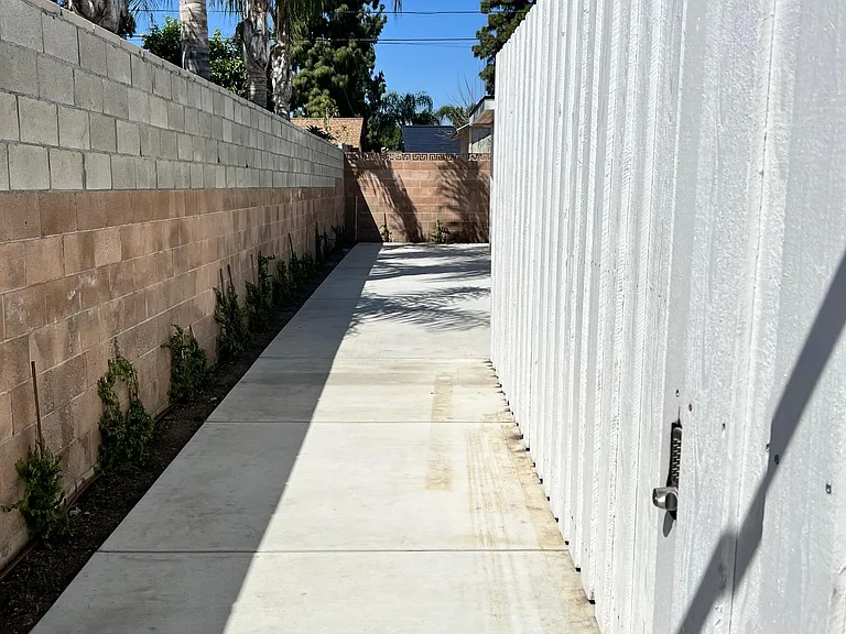 15531 Superior St — Photo 6