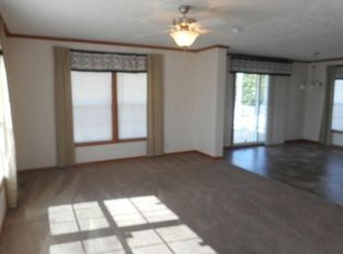 306 W Meadow Dr, Batavia, OH 45103