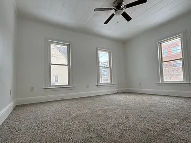 28 Notre Dame Ave #1 — Photo 31