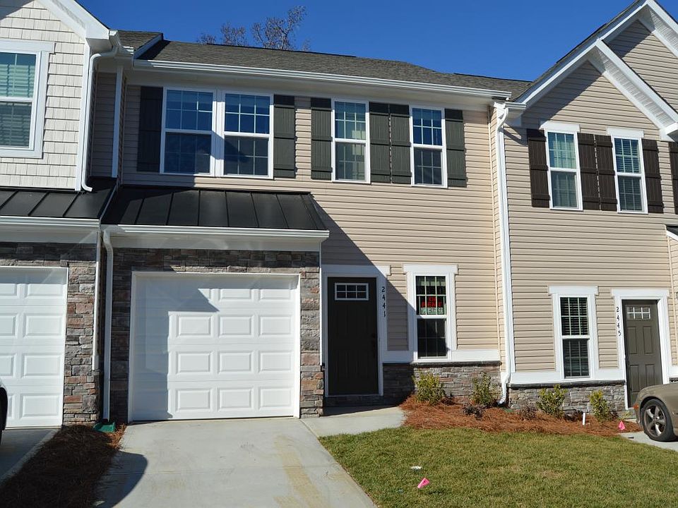 Front view of Townhome