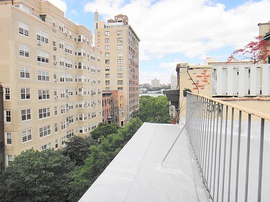 Rented by Balass Ralph, LREB | media 20